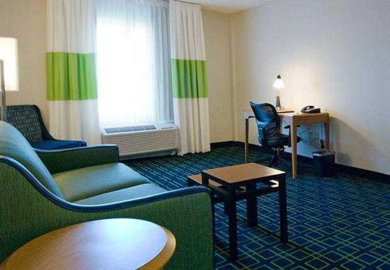 Fairfield Inn And Suites By Marriott Plainville Dış mekan fotoğraf